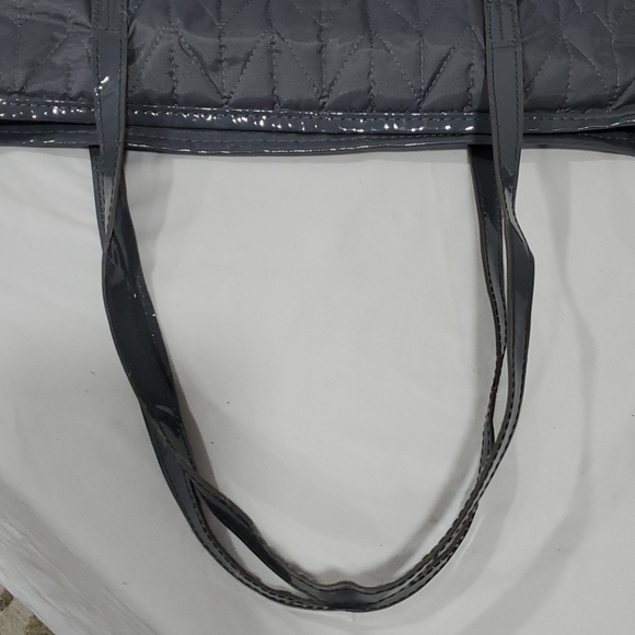 NWOT Joy Mangano Gray Quilted pocketbook - Picture 10 of 10